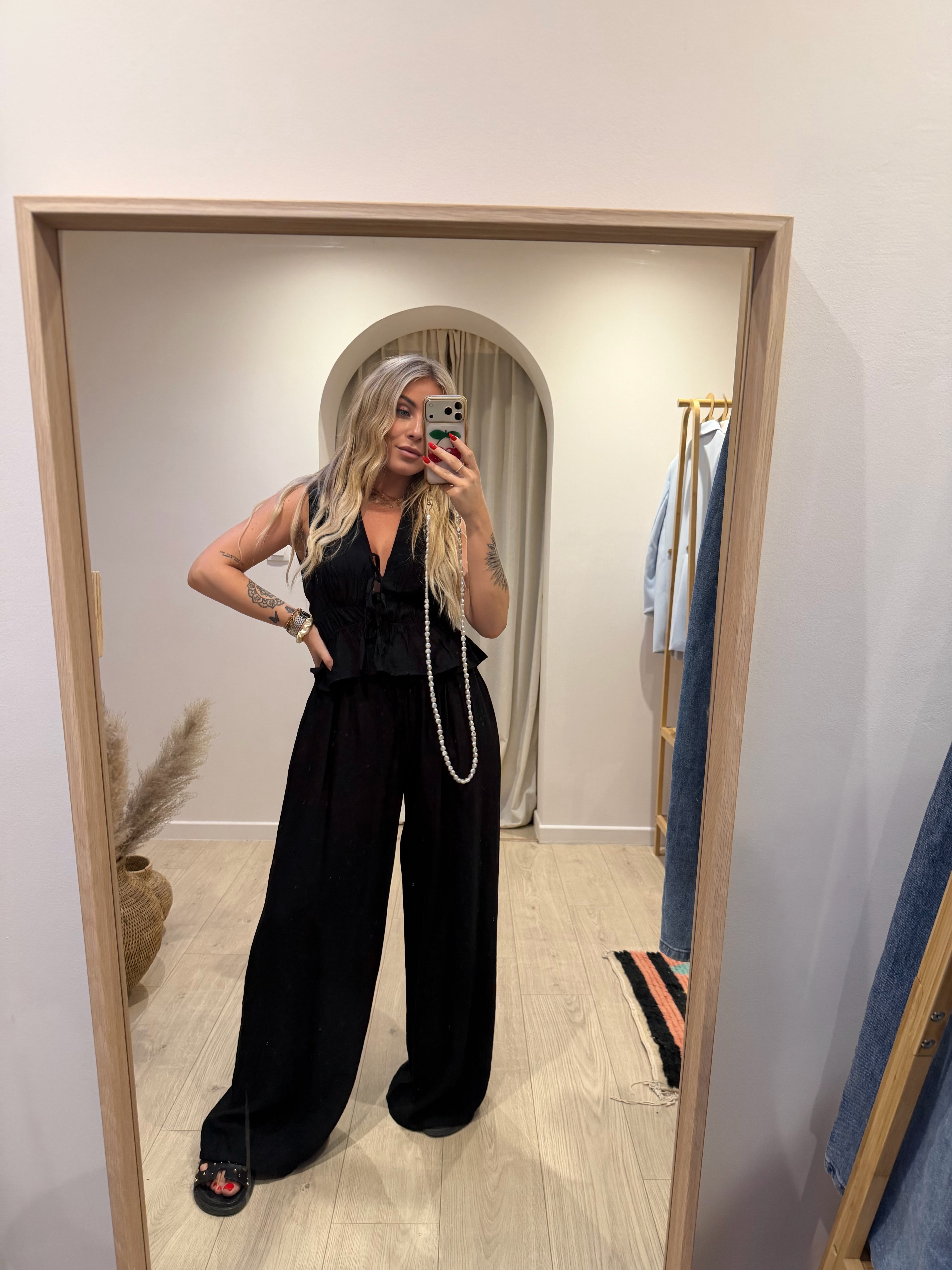 Ensemble top noué