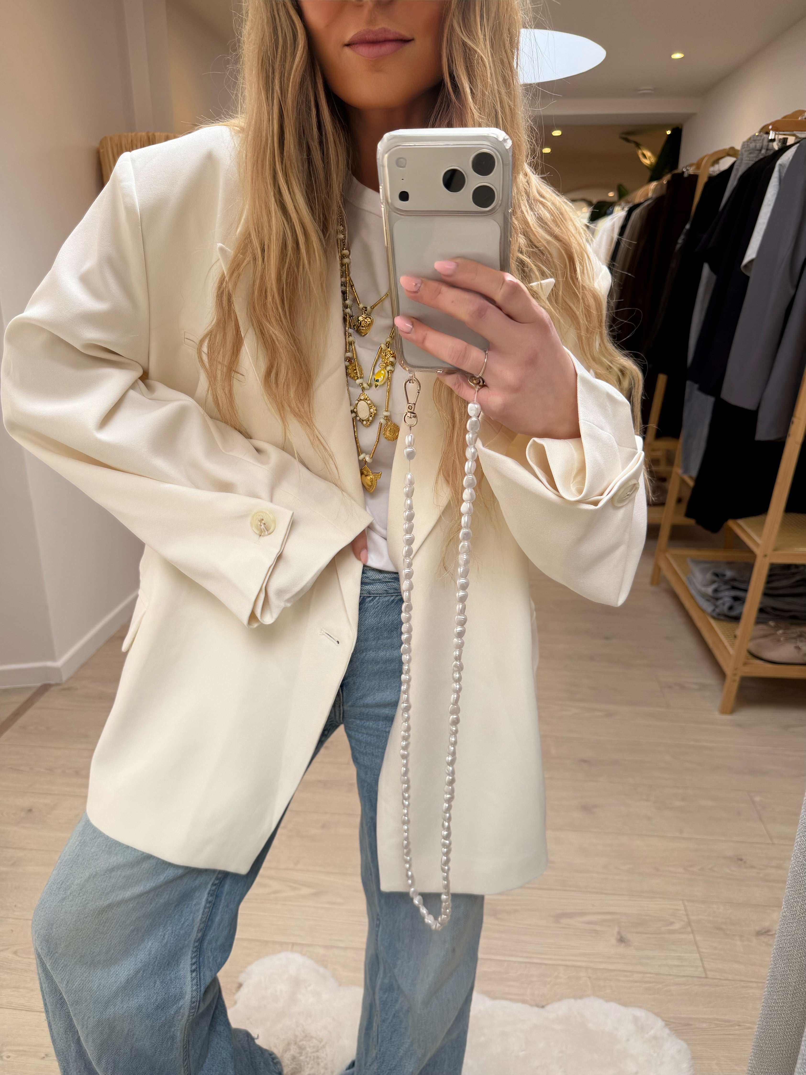 Blazer aux manches boutonnées
