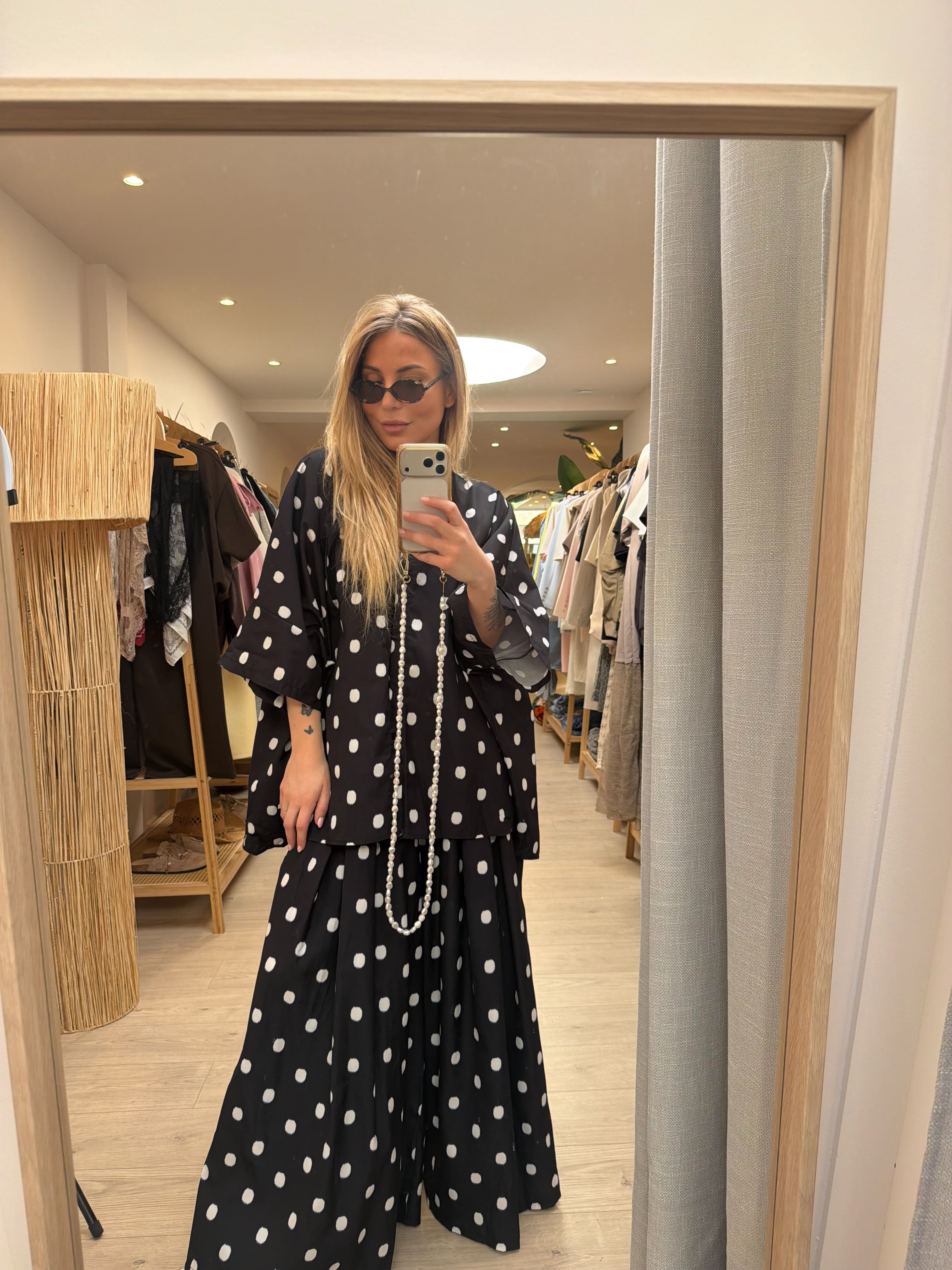 Ensemble à pois