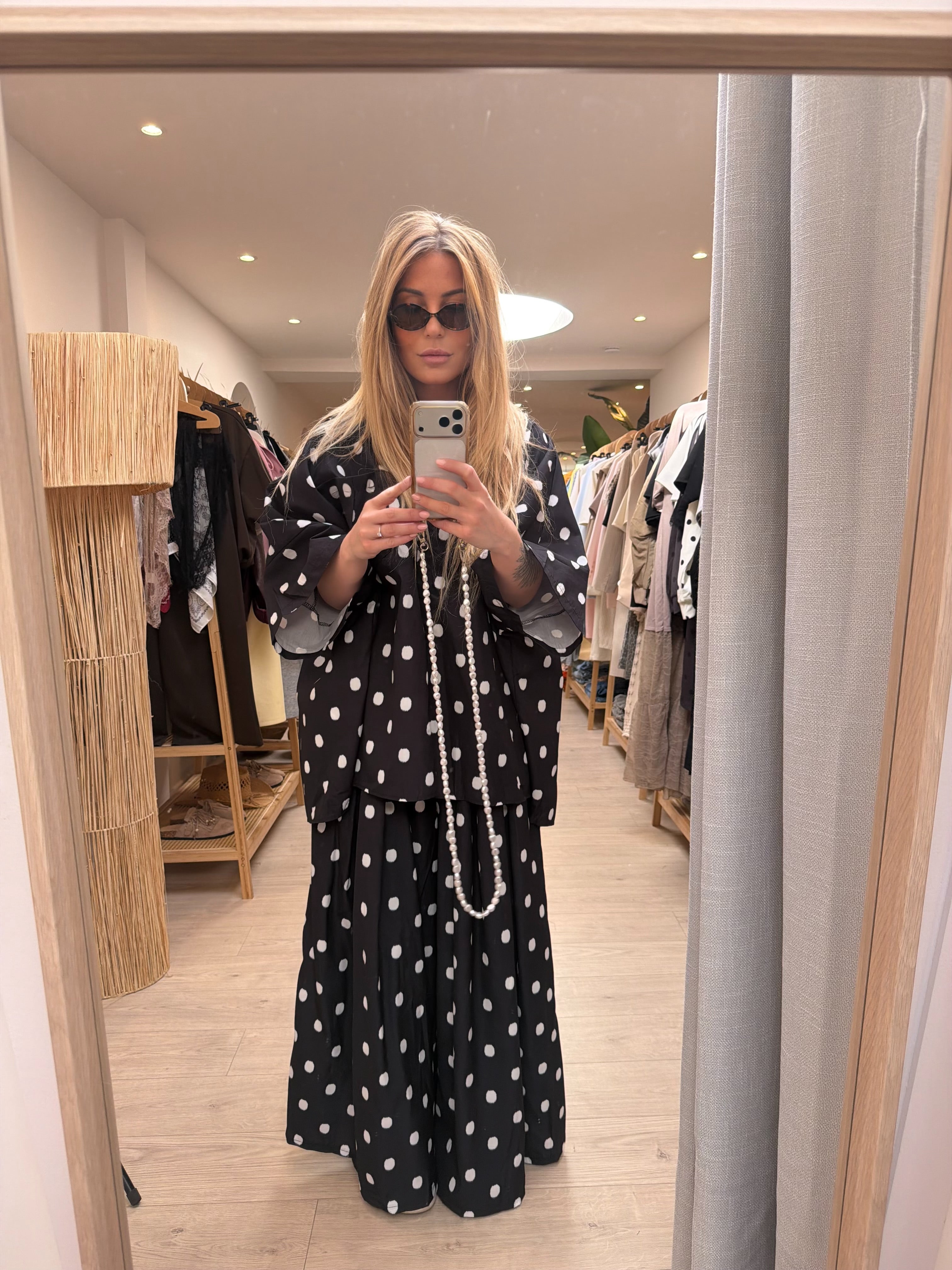 Ensemble à pois